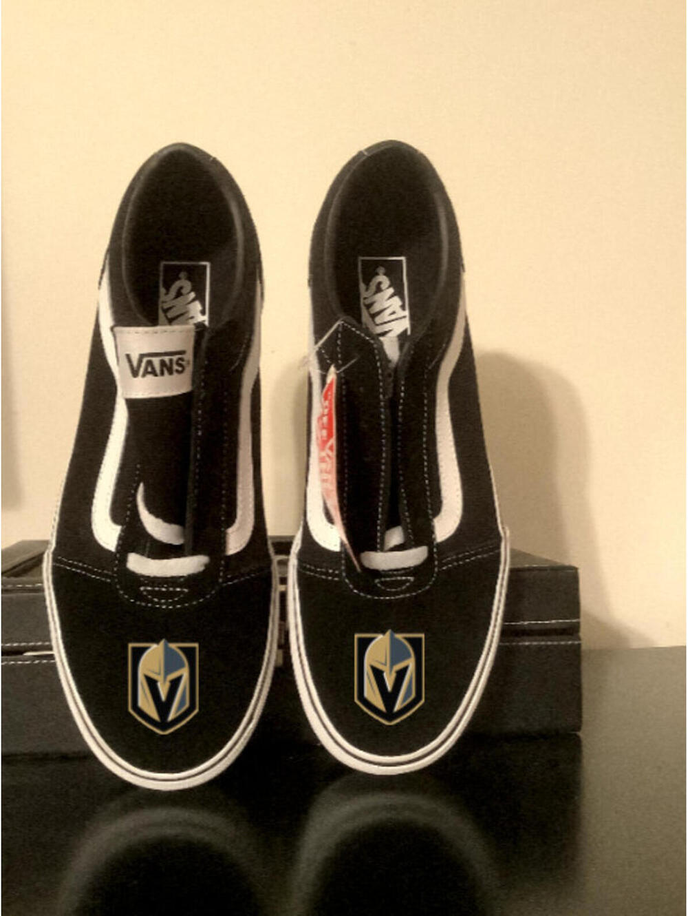 Vegas Golden Knights Vans Off The Wall Shoes Men's 9.5 Black Skateboard Casual